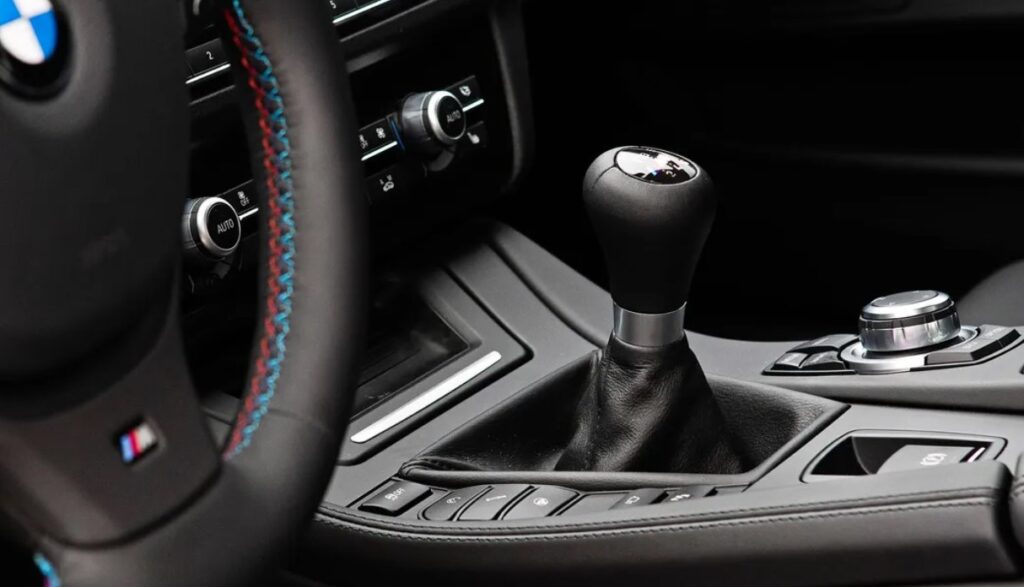 f10 m5 manual transmission option