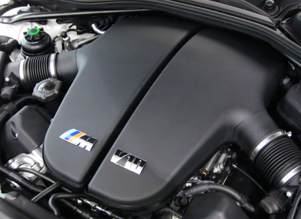 e60 m5 s85 v10 engine